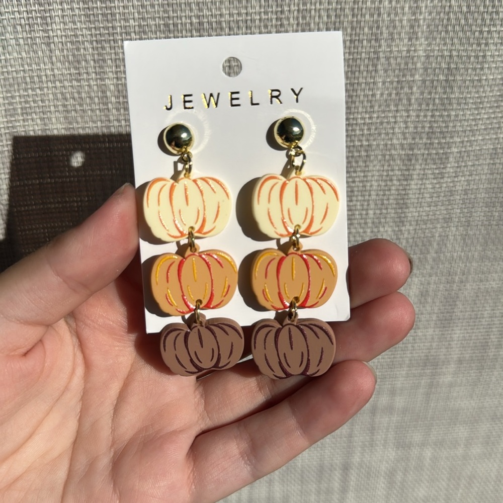 Halloween Long Dangle Pumpkin Earrings Cartoon Style Acrylic Jewelry NWT